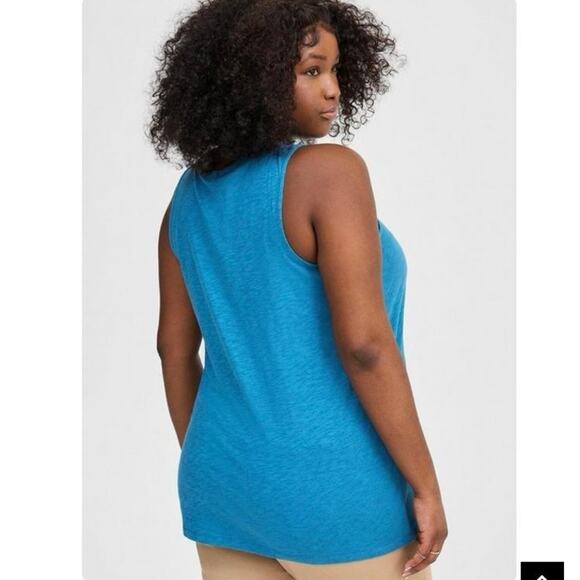 NWT Torrid Classic Fit Heritage Slub Split
Neck Tank Solid Blue Size 00 Plus Sz - Picture 4 of 4